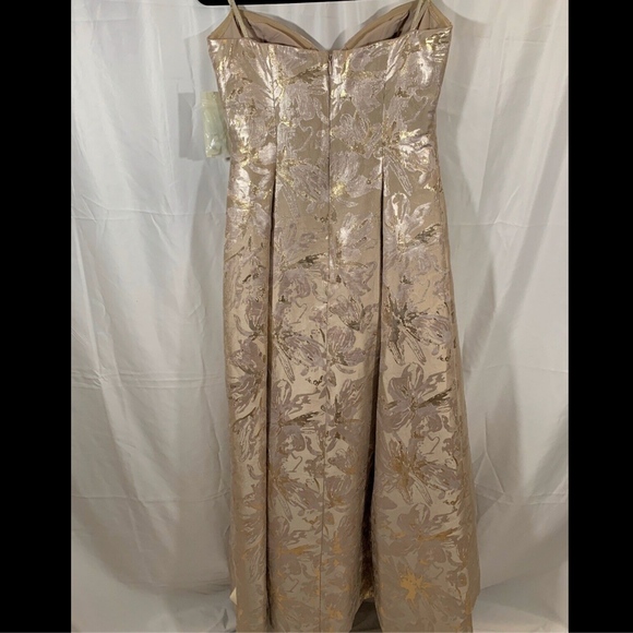 NWT Eliza J Bejeweled Neckline Strapless‎ Ballgown Champagne/Silver [SZ 8 ] - Picture 5 of 8